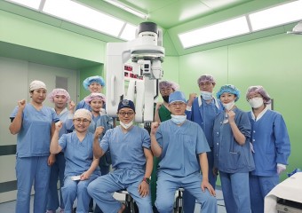 영남대병원 고영휘 교수, 다빈치 SP 로봇수술기로 세계 최초 양측 신장암동시 부분 신장절제술 성공